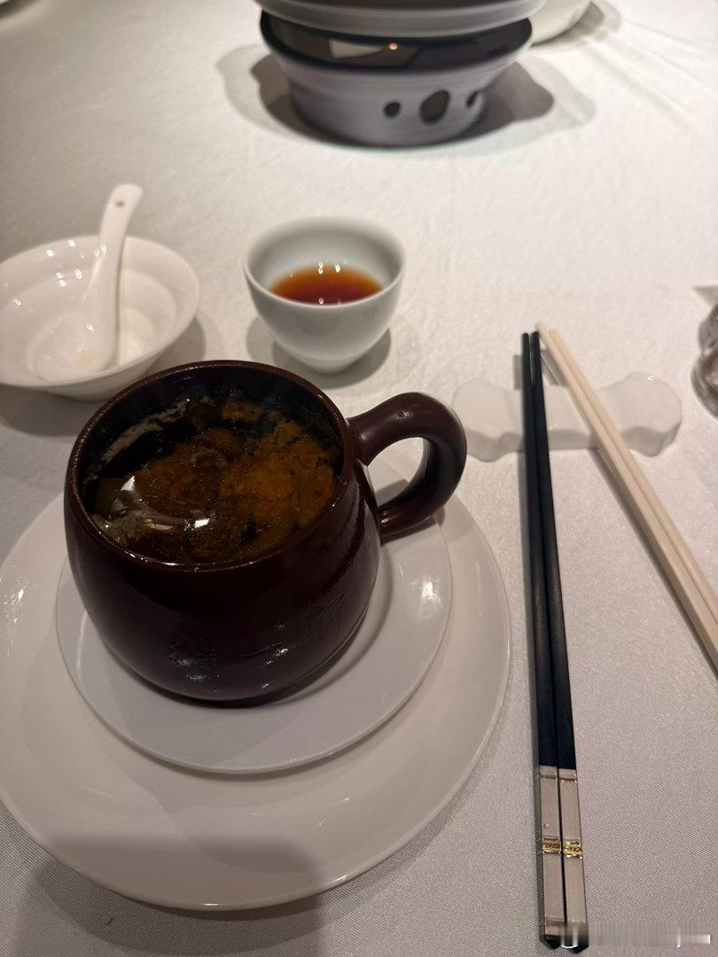 今日份学习，朋友投资风格是金融股龙头做T，7月份科技大跌的一月，满仓收益20%。