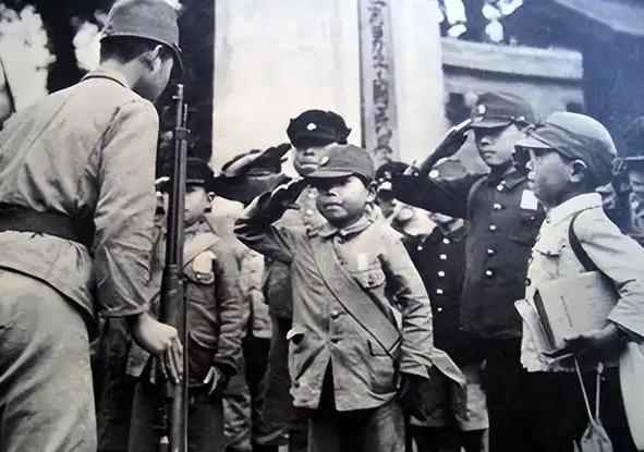 “疯子……他就是个疯子！”1939年12月19日，日军第5师团第21旅团旅团长中