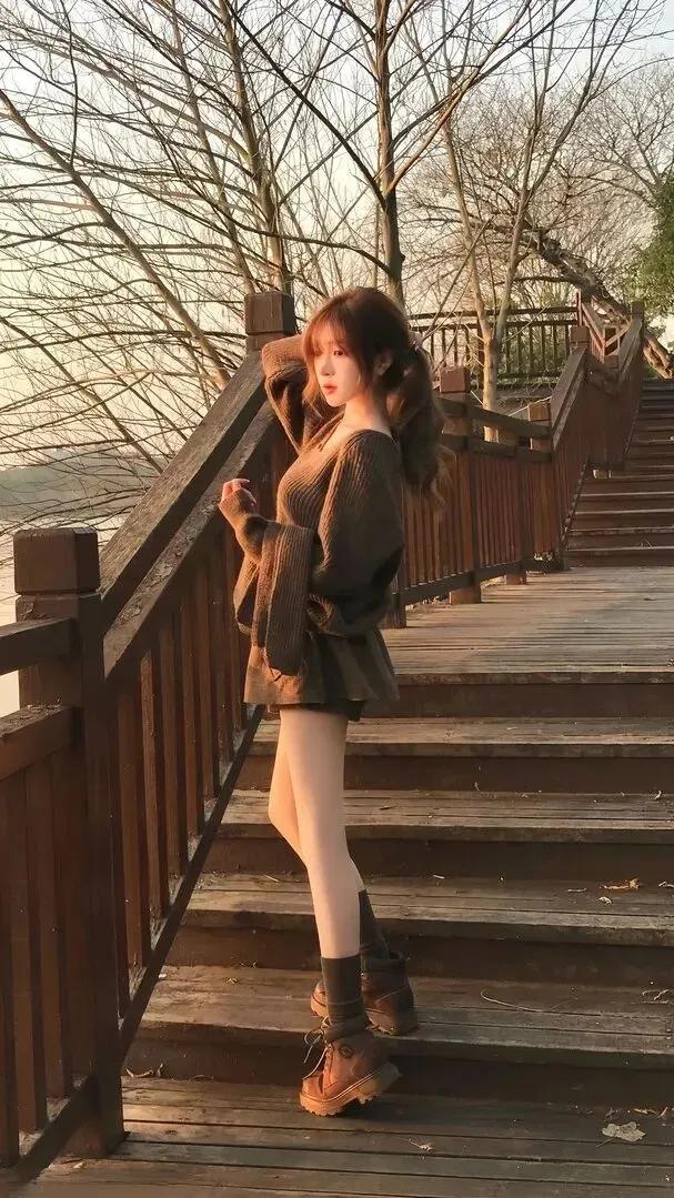 女人最耐看的长相是什么样的春风时节，朝阳初现晒出美丽身影