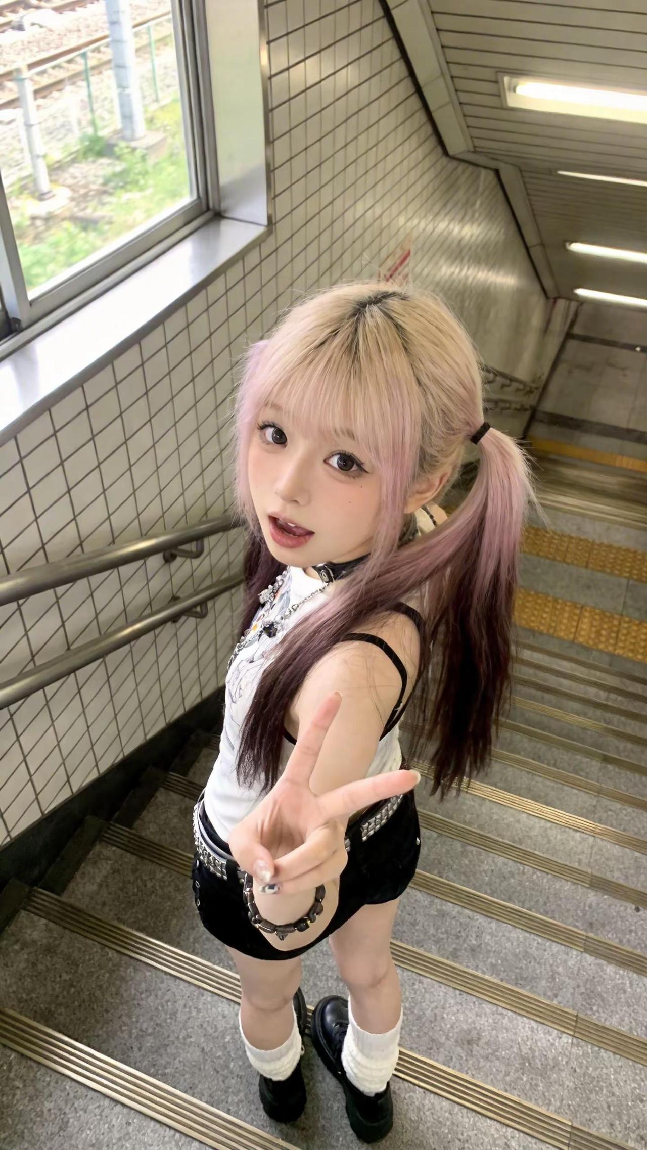 回学校了，回的是热血高校