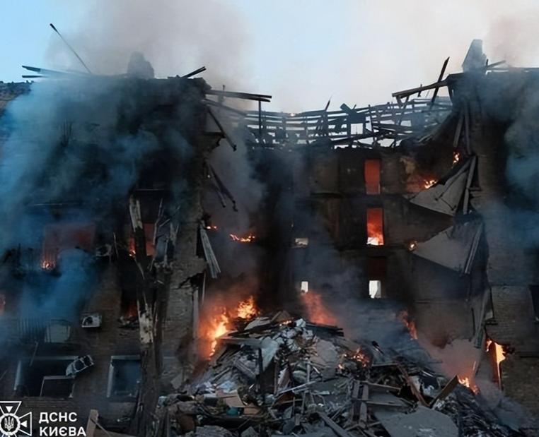 震动全球。基辅传出重磅突发消息，可抵御核爆的105米地下堡垒，空袭后出现结构性损