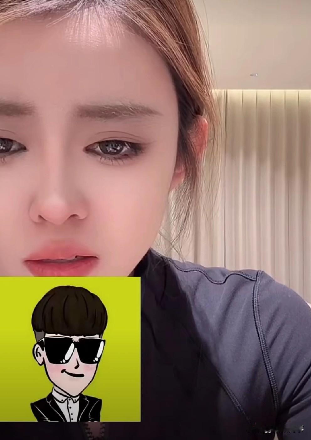 醋王和腿腿通话问“我说话听不见吧？” 腿腿：“你说洋，他们听不着”、“谁说的？”