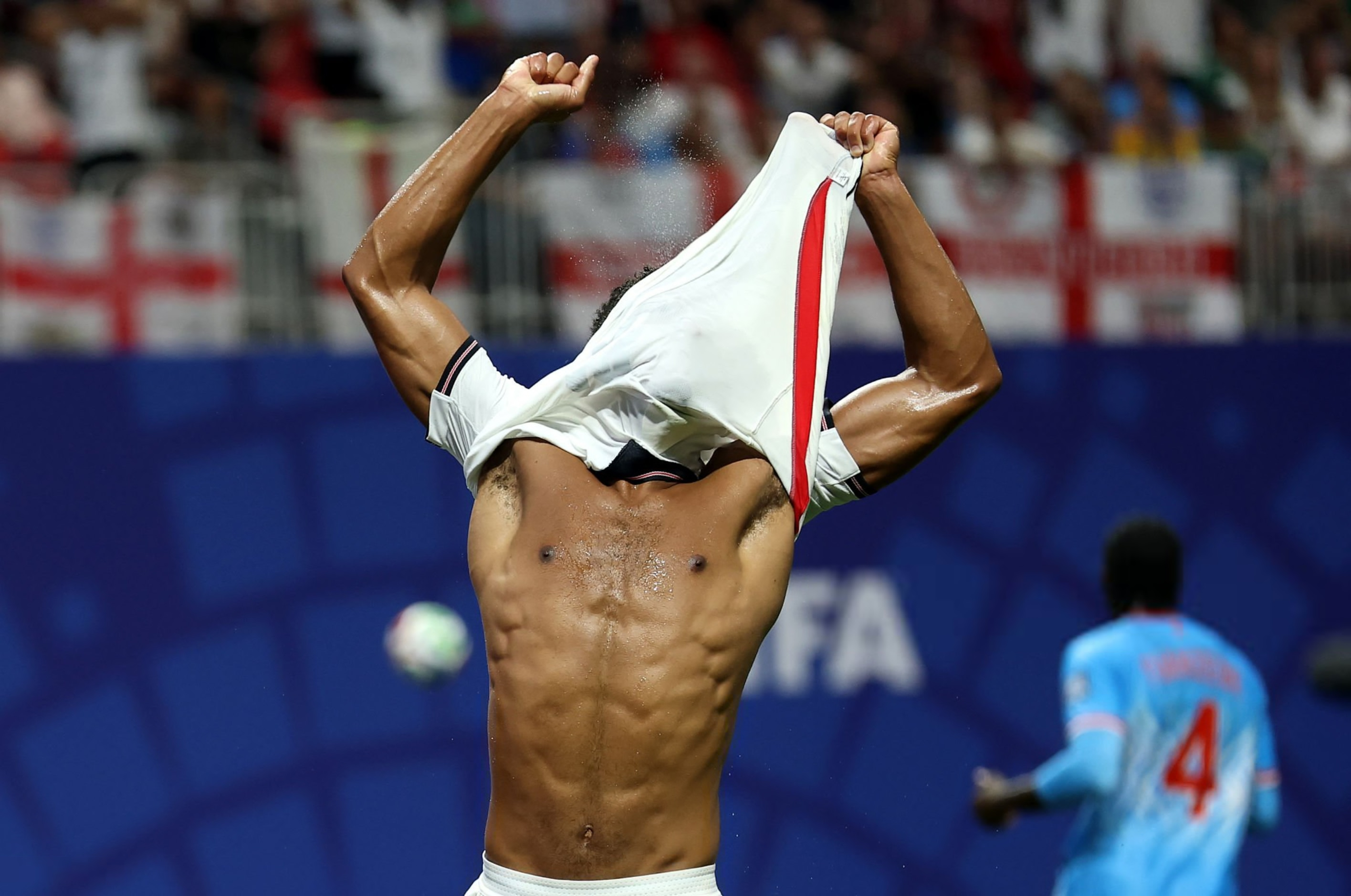 贝林让大家适当放松世界杯16强已确定9席英格兰2比1民主刚果英格兰vs民主刚果世