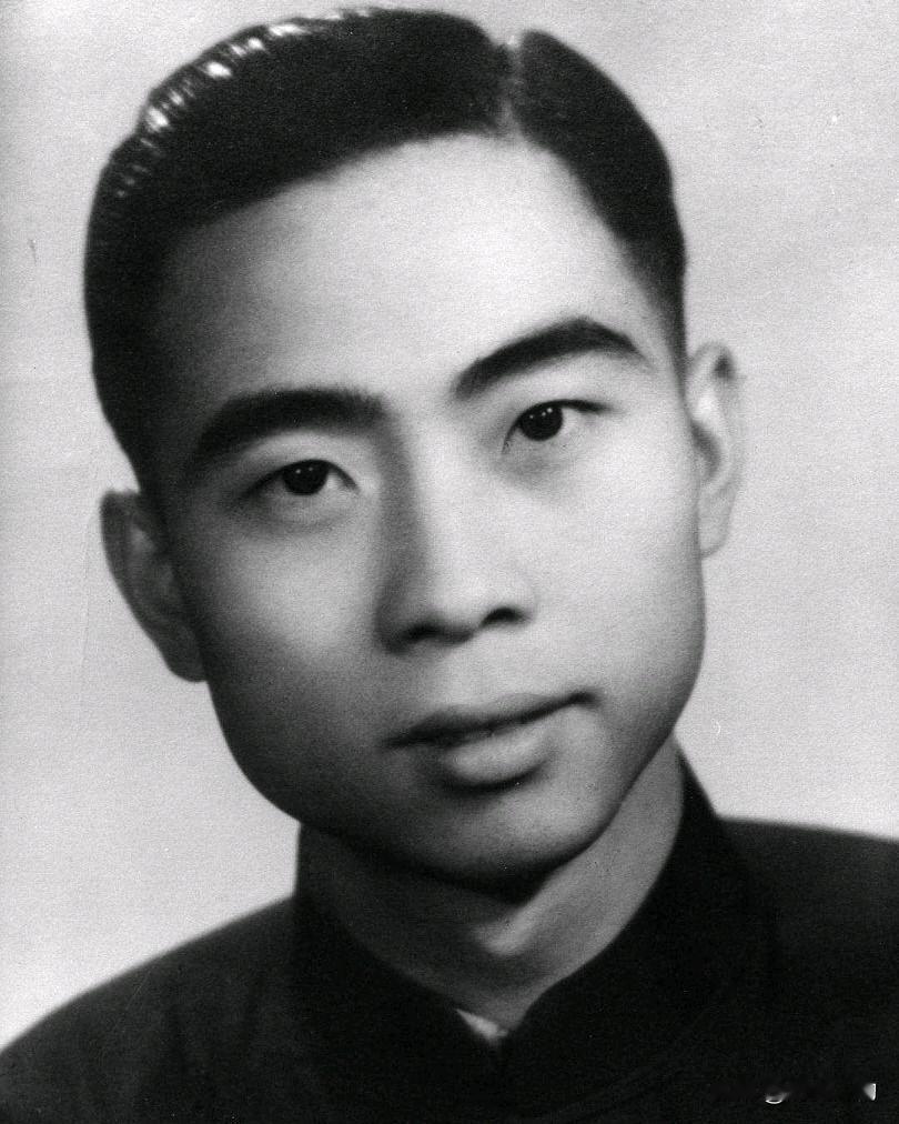 汪曾祺（1920年3月5日—1997年5月16日），江苏高邮人，中国当代作家、散