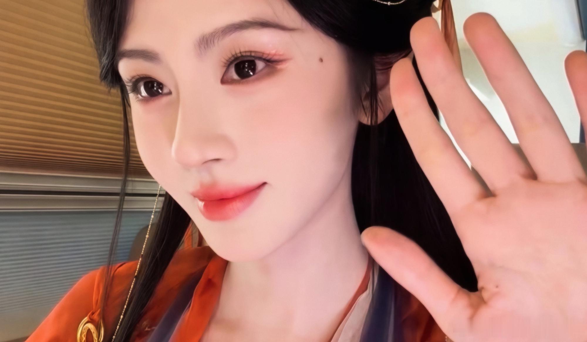 鞠婧祎姜黎非 和姐姐打视频电话的感觉一样 