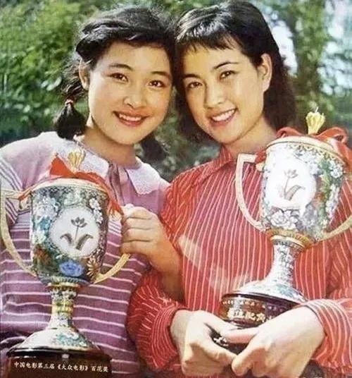 第三届百花奖如日中天的刘晓庆只得了“最佳女配角”，获得“最佳女主角”的是刚刚出道