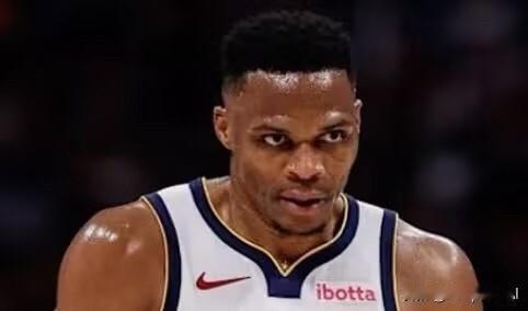 根据NBA记者Jake Fischer报道，国王是唯一有意威斯布鲁克的NBA球队