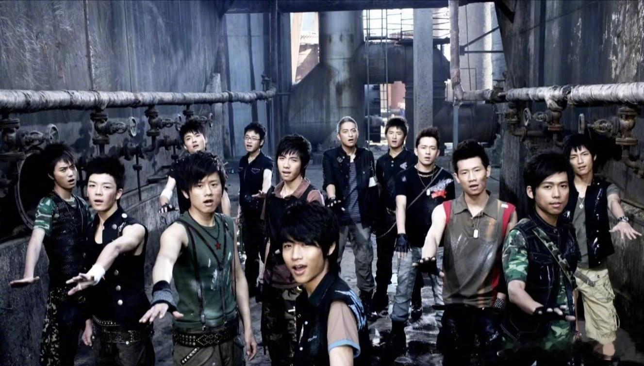 0713再唱我最闪亮 听到0713唱这首歌，DNA狠狠动了！18年前逐梦少年，1
