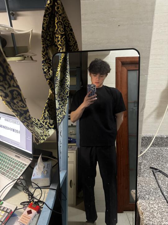 两张照片展示出的反差