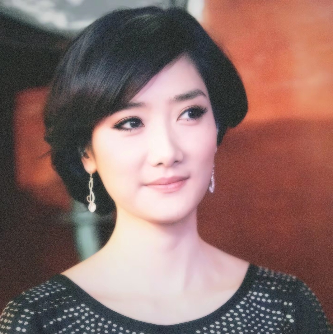 杨魏玲花 妈妈你怎么美成这样
