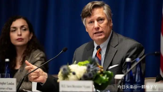 美国副国务卿兰道在印度新德里举行的瑞辛纳对话上，他直言，美国绝不会允许印度成为下