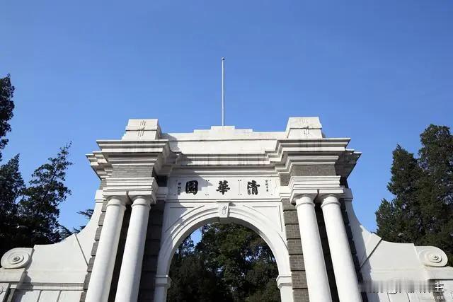 清华美籍本科生何某瑞失联半年 校方发公告拟退学处理

清华大学一名美籍学生失联半