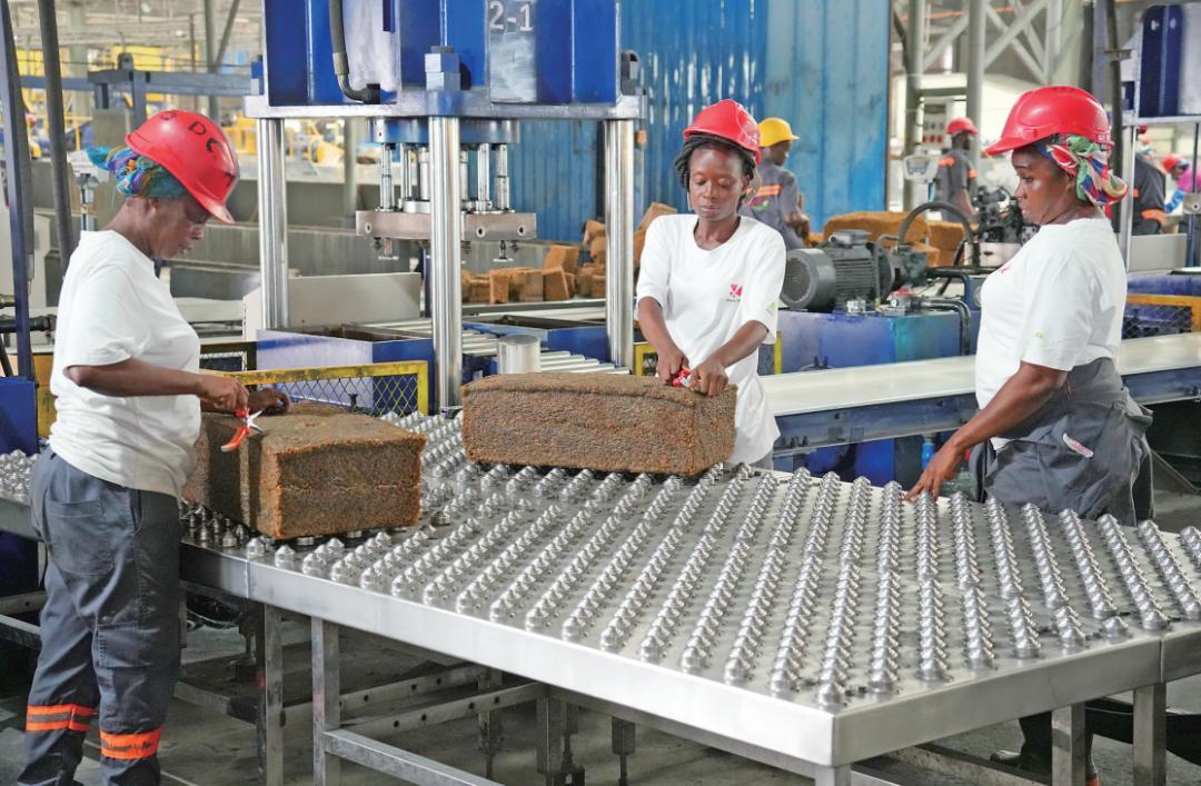 中国对非53国全面零关税！看似“亏本”，实则每個中国人都能受益

5月1日起，中