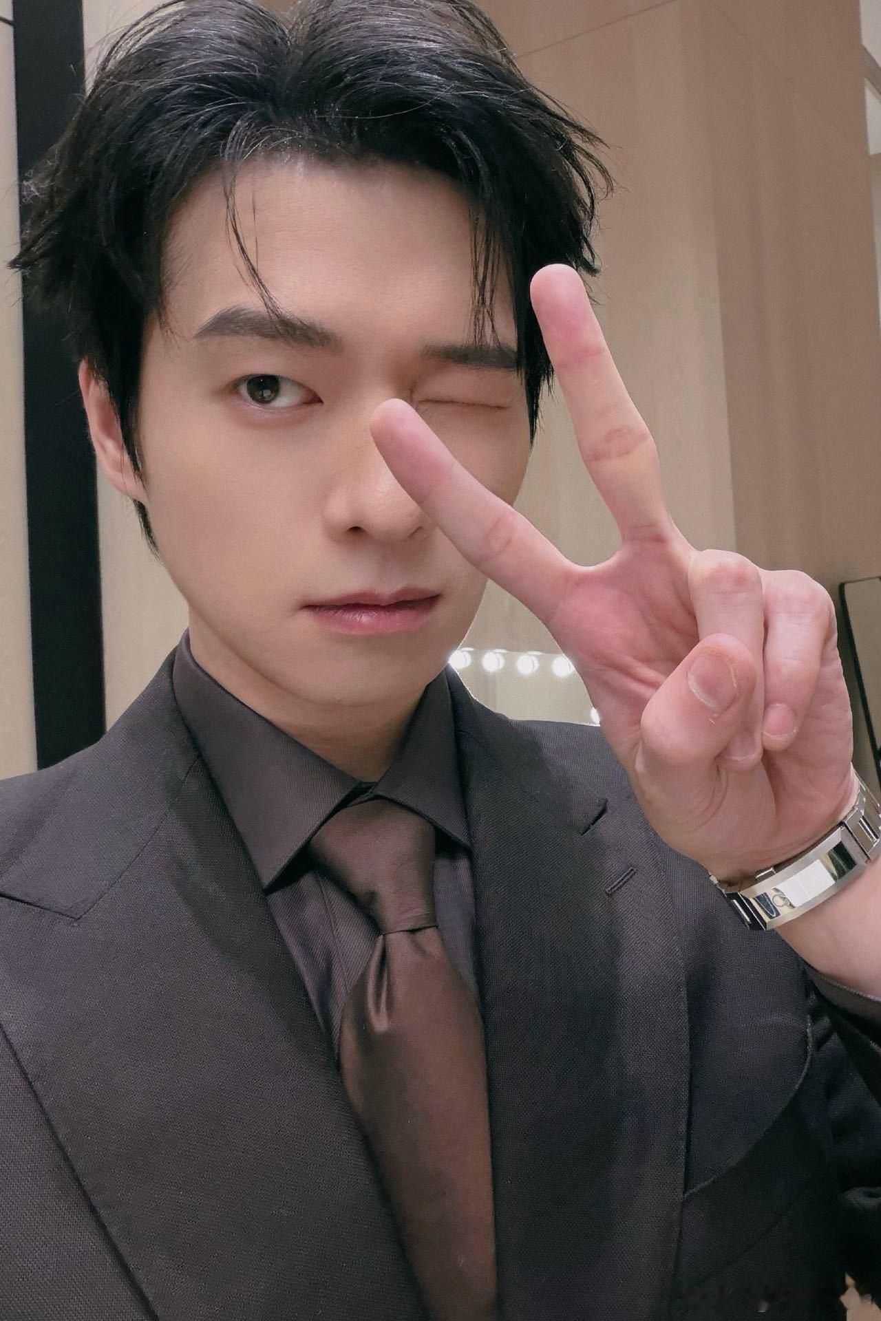 魏大勋没少看小说吧大侦探 魏大勋你到底看了多少小说！被锤是行长新欢后，经典台词脱