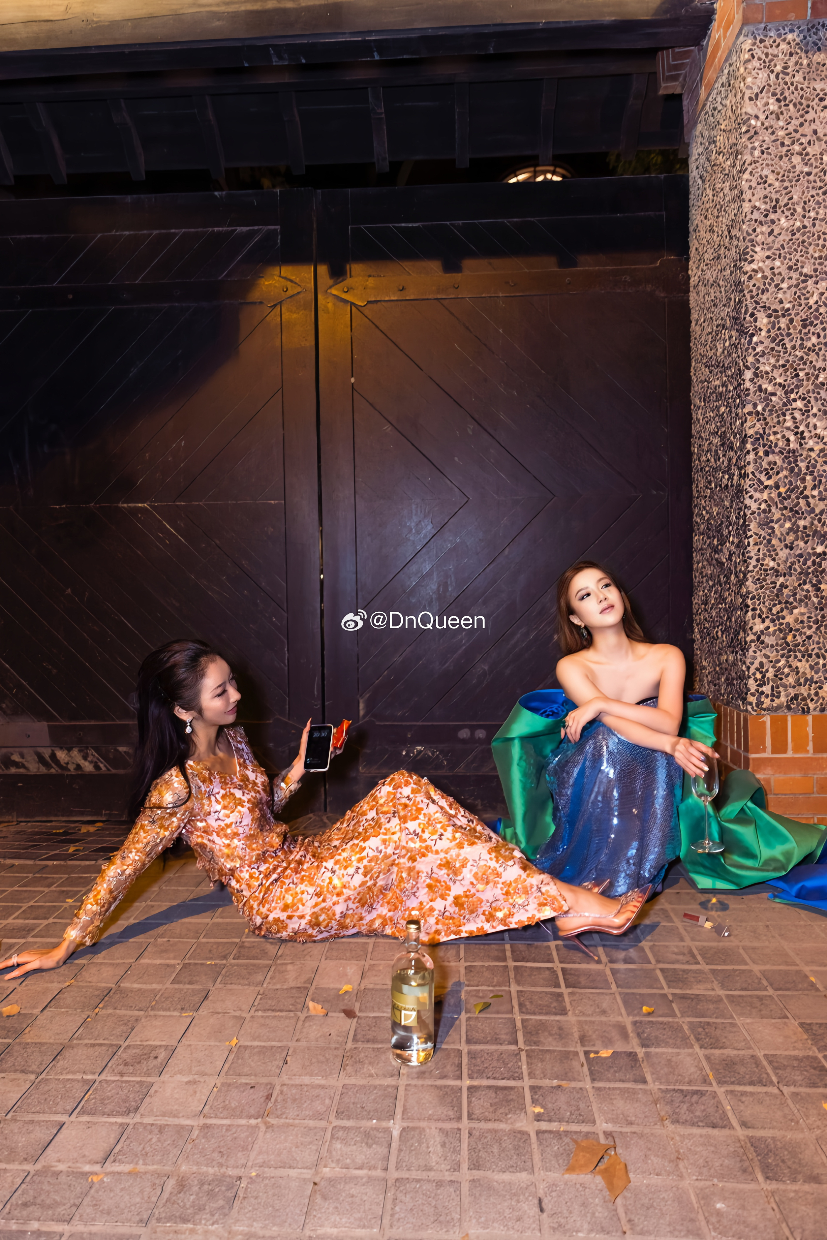 生日过了一周2000多张照片慢慢来00:00以后祝我生日快乐 ​​​