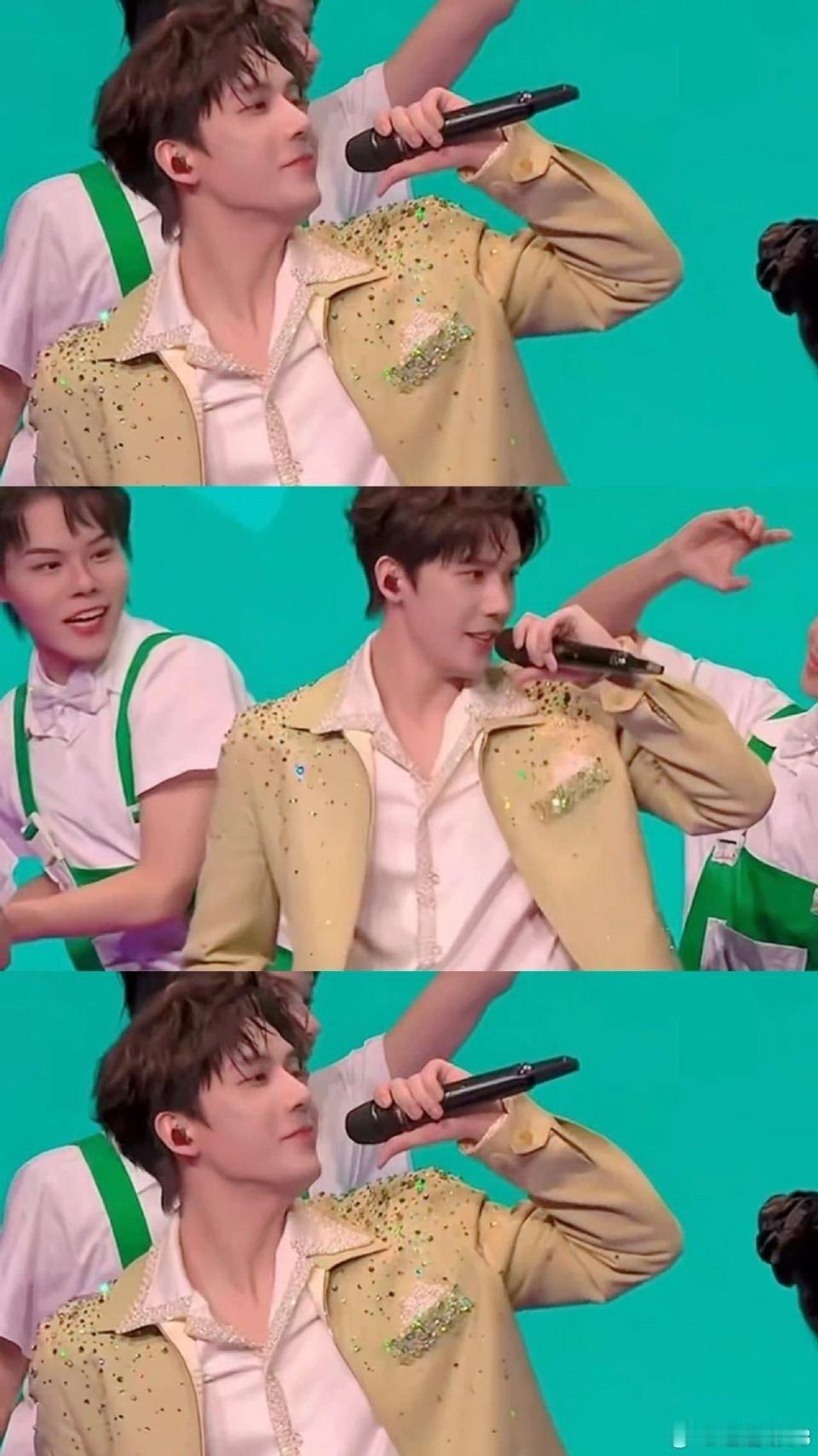 王安宇正脸侧脸都帅我一脸 王安宇的帅今晚被春晚认证了！正脸侧脸全是暴击，台上活力