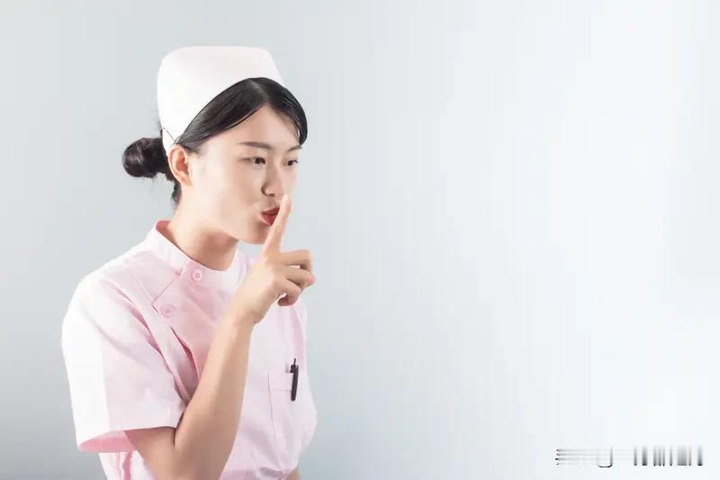 盗用别人照片
造谣护士扎针被打
恶意挑动医患矛盾到底要干嘛
近日，一则25岁护士