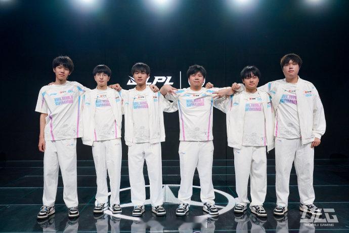 与德杯相性不符？BLG上赛季征战6人均无缘德杯淘汰赛 包括换队的ELK 在昨日结