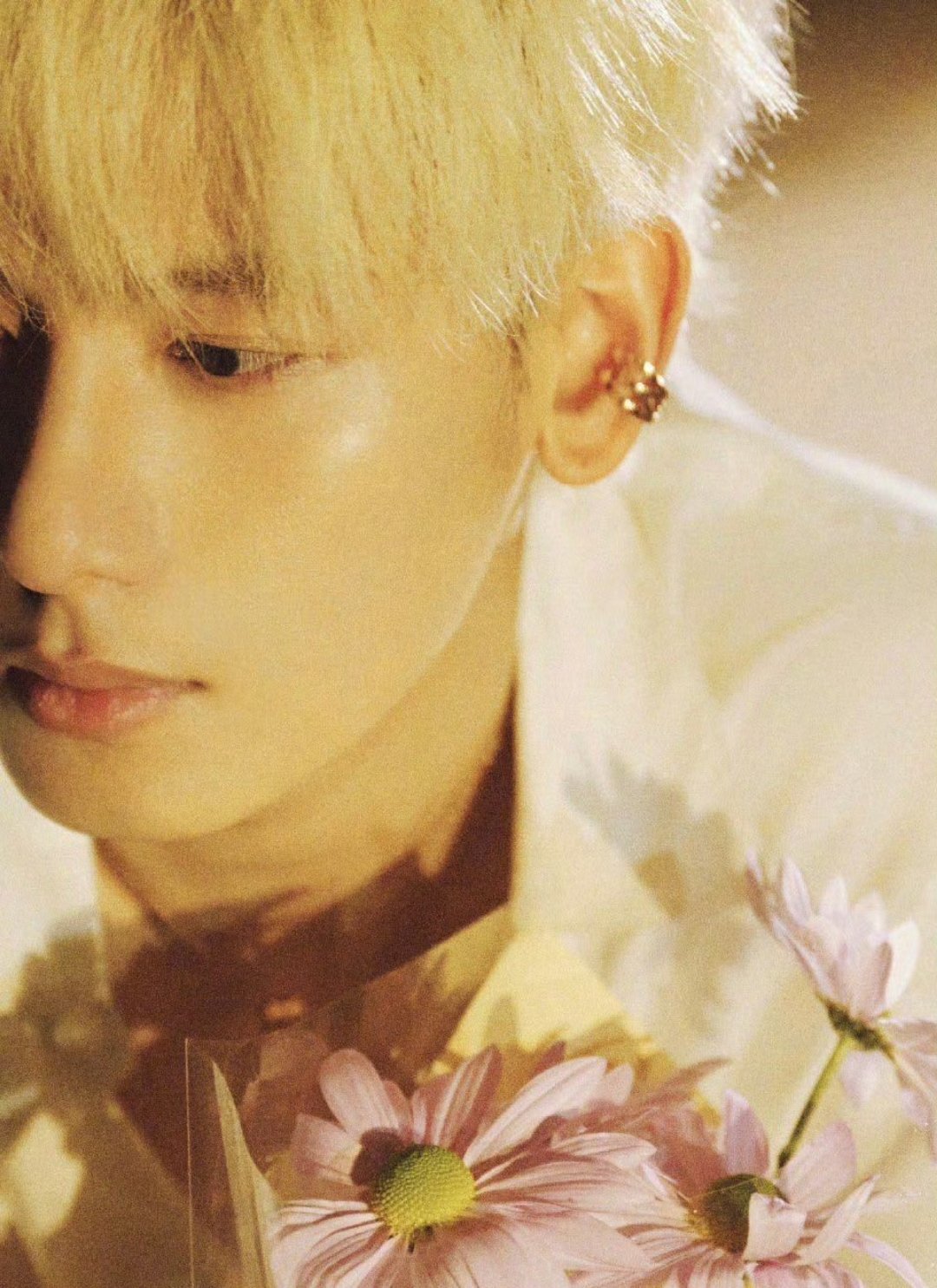 胡先煦金发帅得我有心事了三个月减重28斤的自律，搭配对不同风格的精准驾驭，让他跳