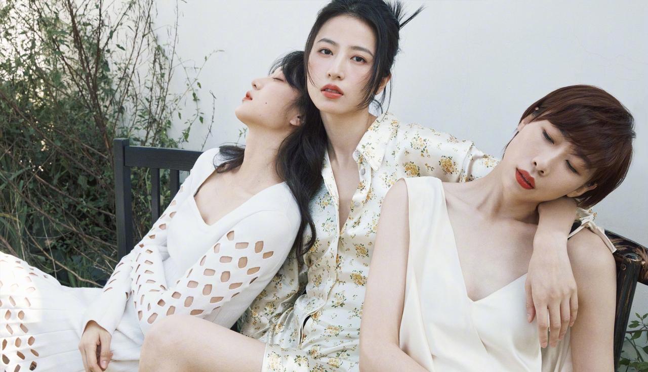 孙千：别再用可爱形容我，用性感。我最近穿搭、状态，那叫一个性感迷人！

任素汐：