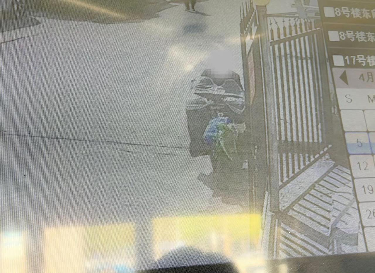 还我包，还我化妆品！！！！坏人变老了 @淄博警方 @淄博文旅