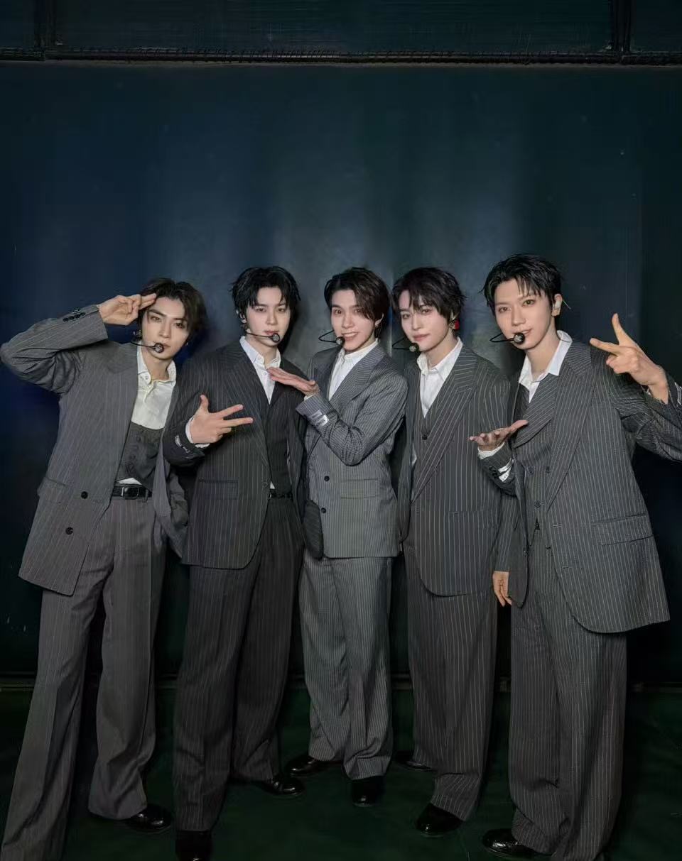 浙江卫视春晚官宣威神V 看到威神V的名字出现在阵容里，瞬间觉得年味浓了好多，2月