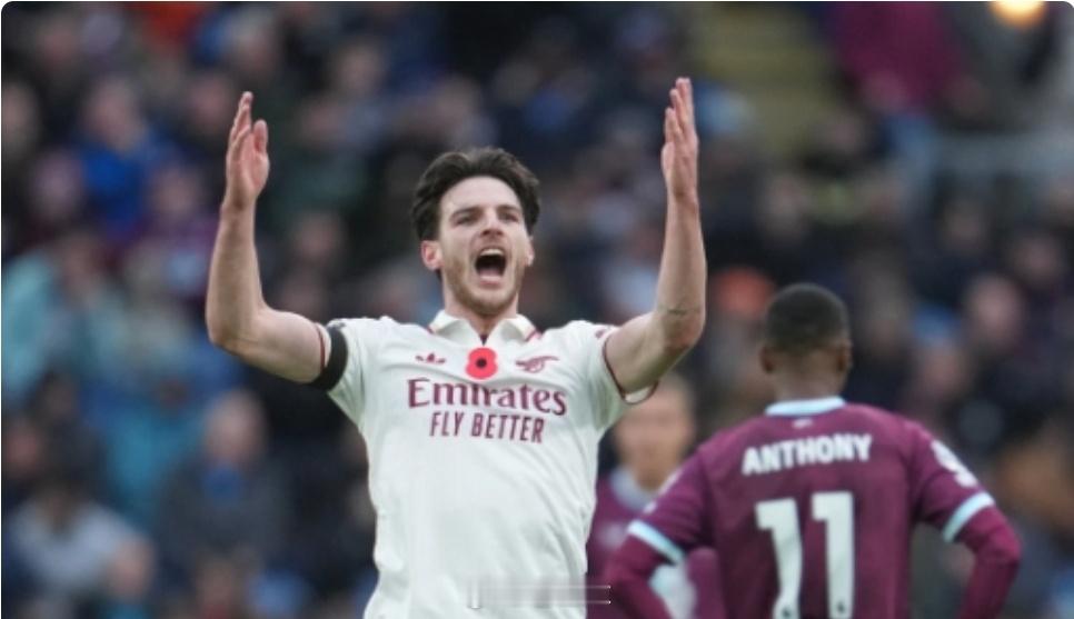 阿森纳7分领跑英超 豪取各项赛事9连胜在2025-26赛季英超第10轮比赛中，阿