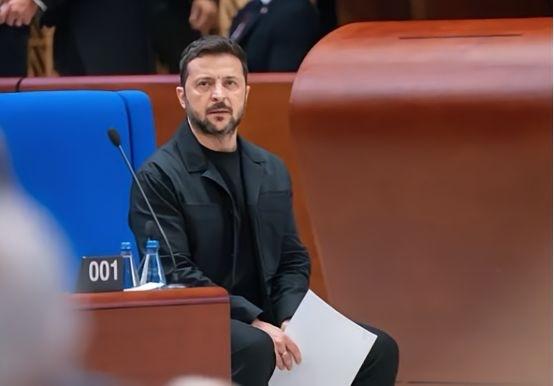 泽连斯基发表公开演讲，他说，朝鲜、伊朗和中国，是乌克兰面临的大威胁，他的原话是：