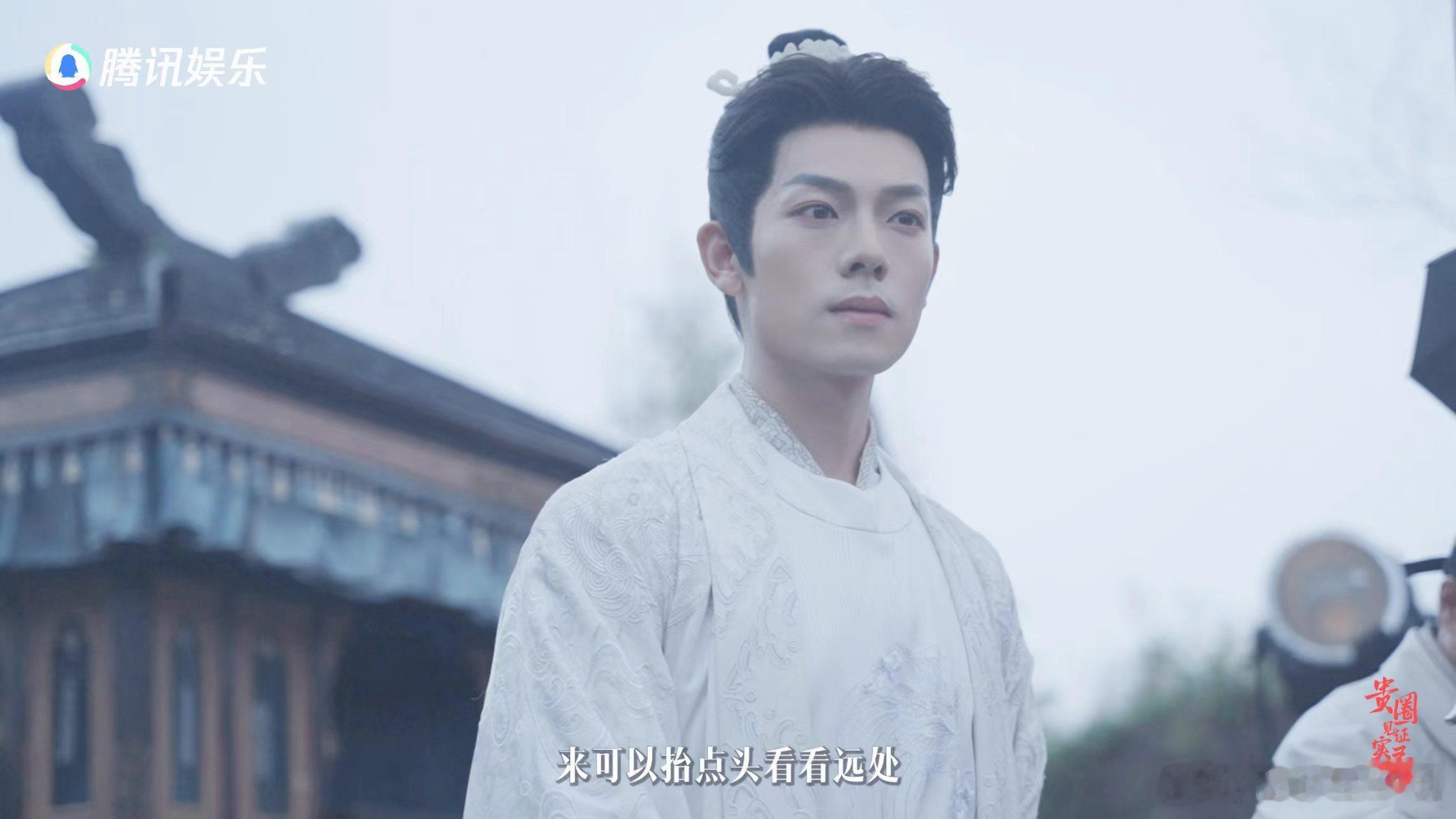 曾辉说拍短剧一年体验30多种人生曾辉说一年演三十多种人，我连今天穿啥都纠结半天，