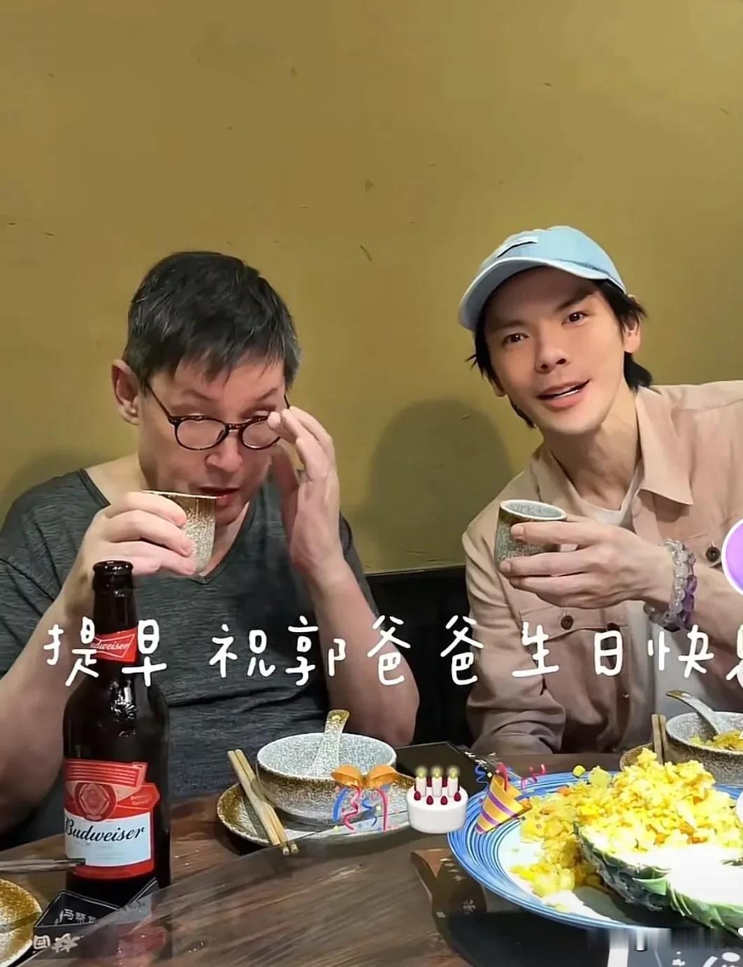 向佐，高调发文！

7月2日，向佐在社交平台发布了一条vlog，
配文朴实得不像