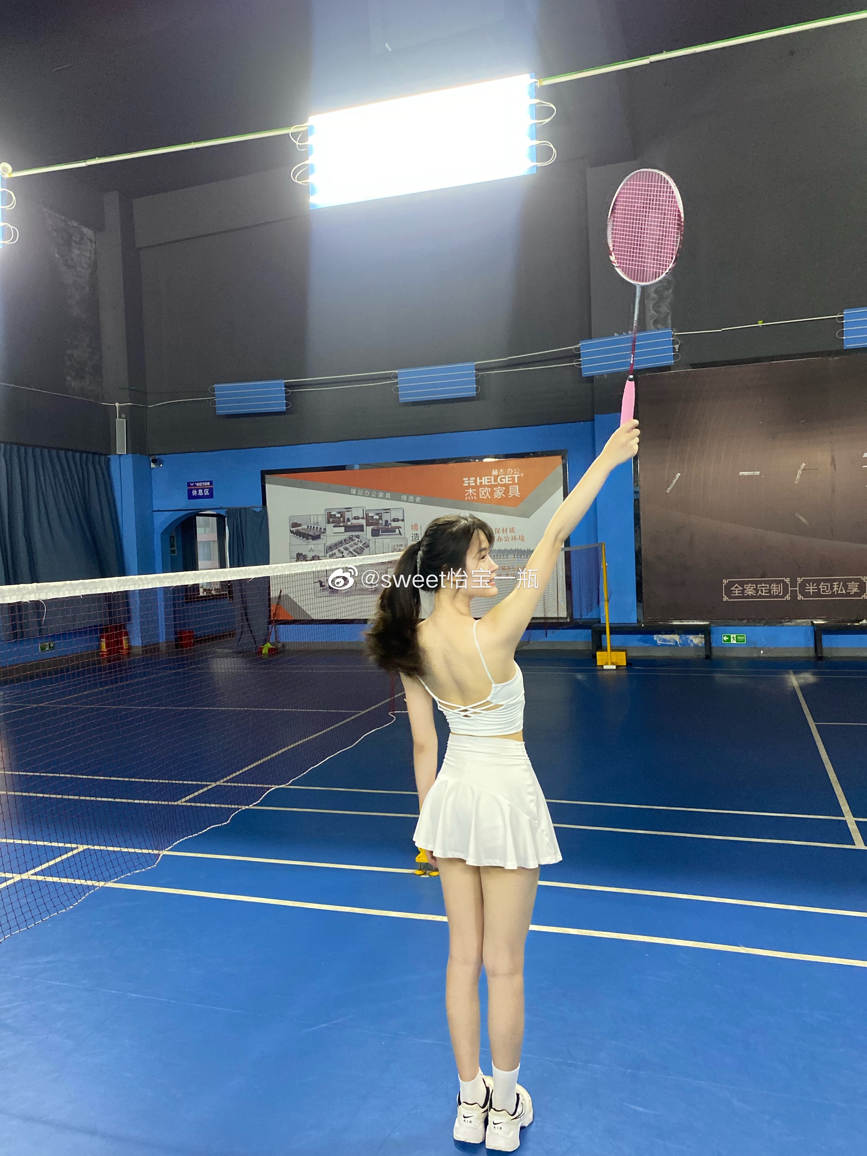 最近和三四年没见的一些朋友出去玩有的说：“你皮肤咋这么好了”ps：其实我也不知道