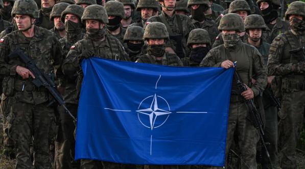 最近西方不少声音在炒作北约可能和俄罗斯开战，这话传得有鼻子有眼，连俄罗斯准备“攻