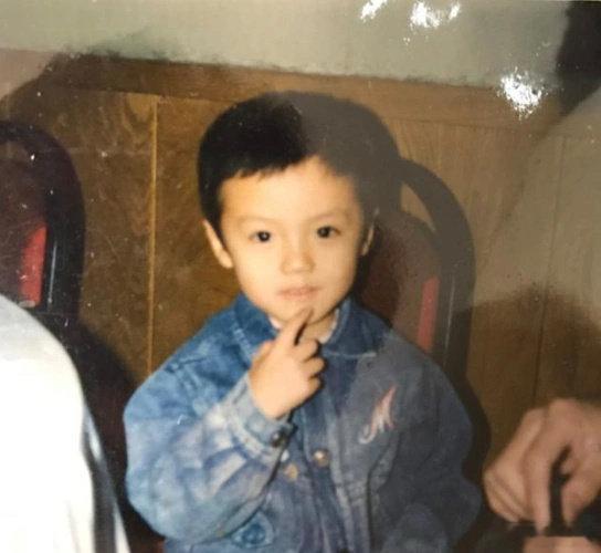 吴克群说他快可以生鹿晗了哈哈哈哈哈 吴克群被夸年轻，鹿晗说像同岁，他立马逗“快能
