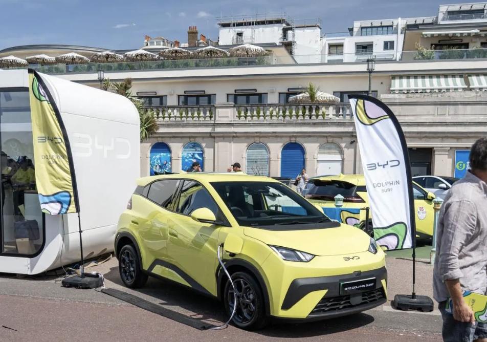 比亚迪在欧洲连续第二个月销量超过特斯拉
2月份，比亚迪在欧洲的新车注册量17,9