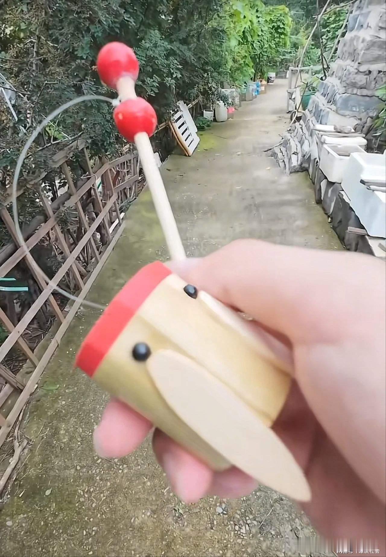 我小时候也玩，没想到成名梗呢。以后搞一个静音的就不侵权了。这说明互联网的修辞方法