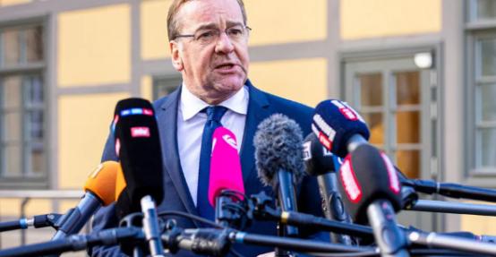 德国国防部长鲍里斯·皮斯托留斯发表声明称，“我们的储备中已经没有任何可以提供给乌