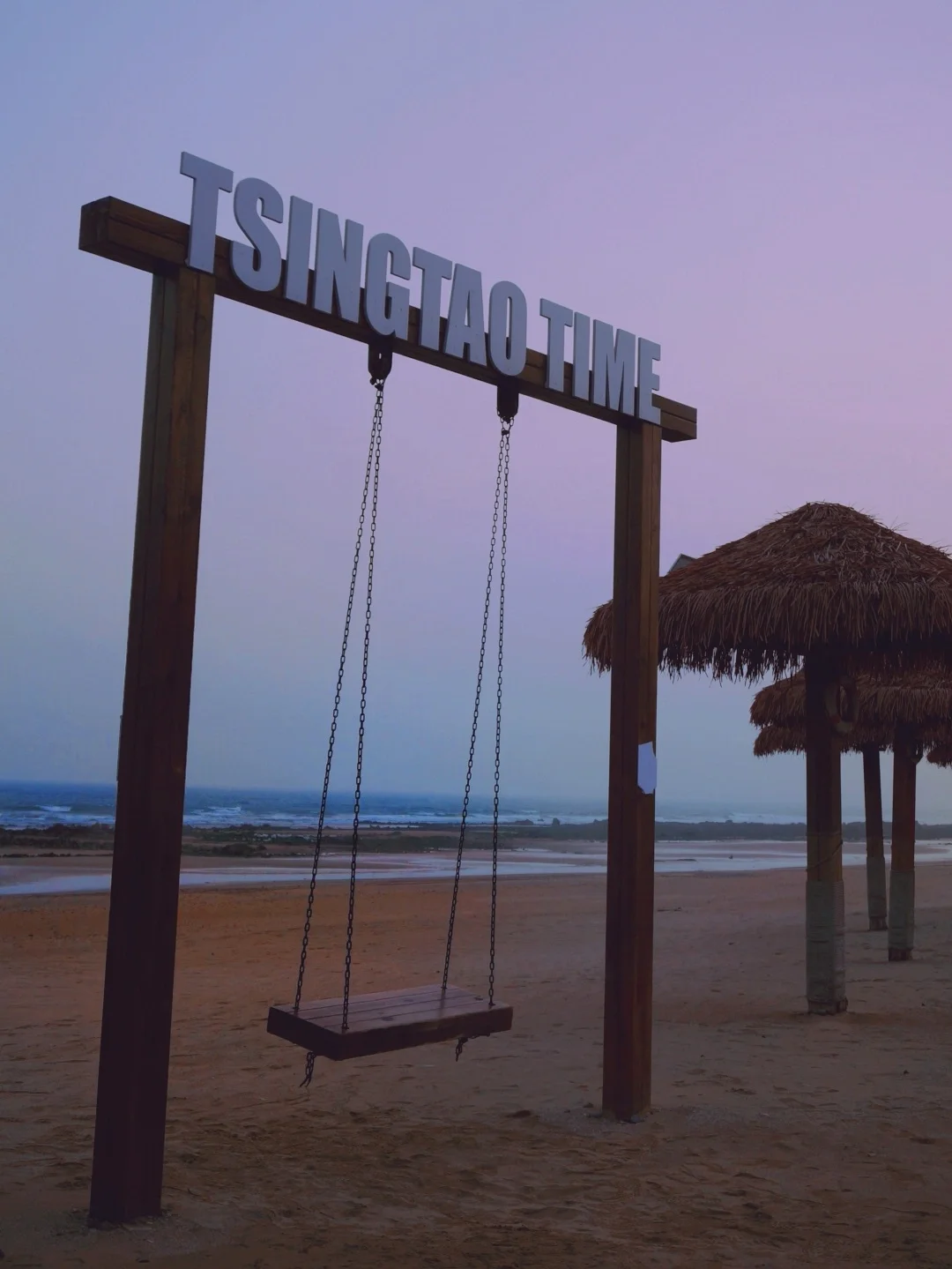 青岛！这么浪漫的海上秋千你不宣传真糊涂啊