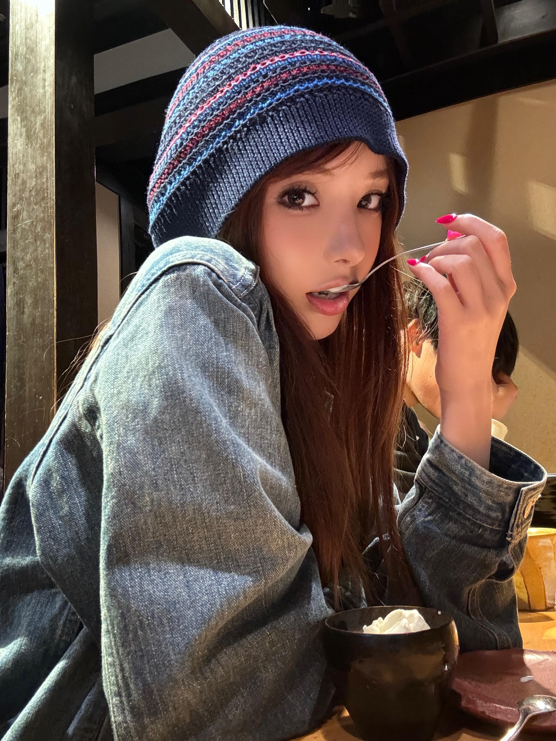 🍨   ◡̈   ⌣̈⃝ ​​​