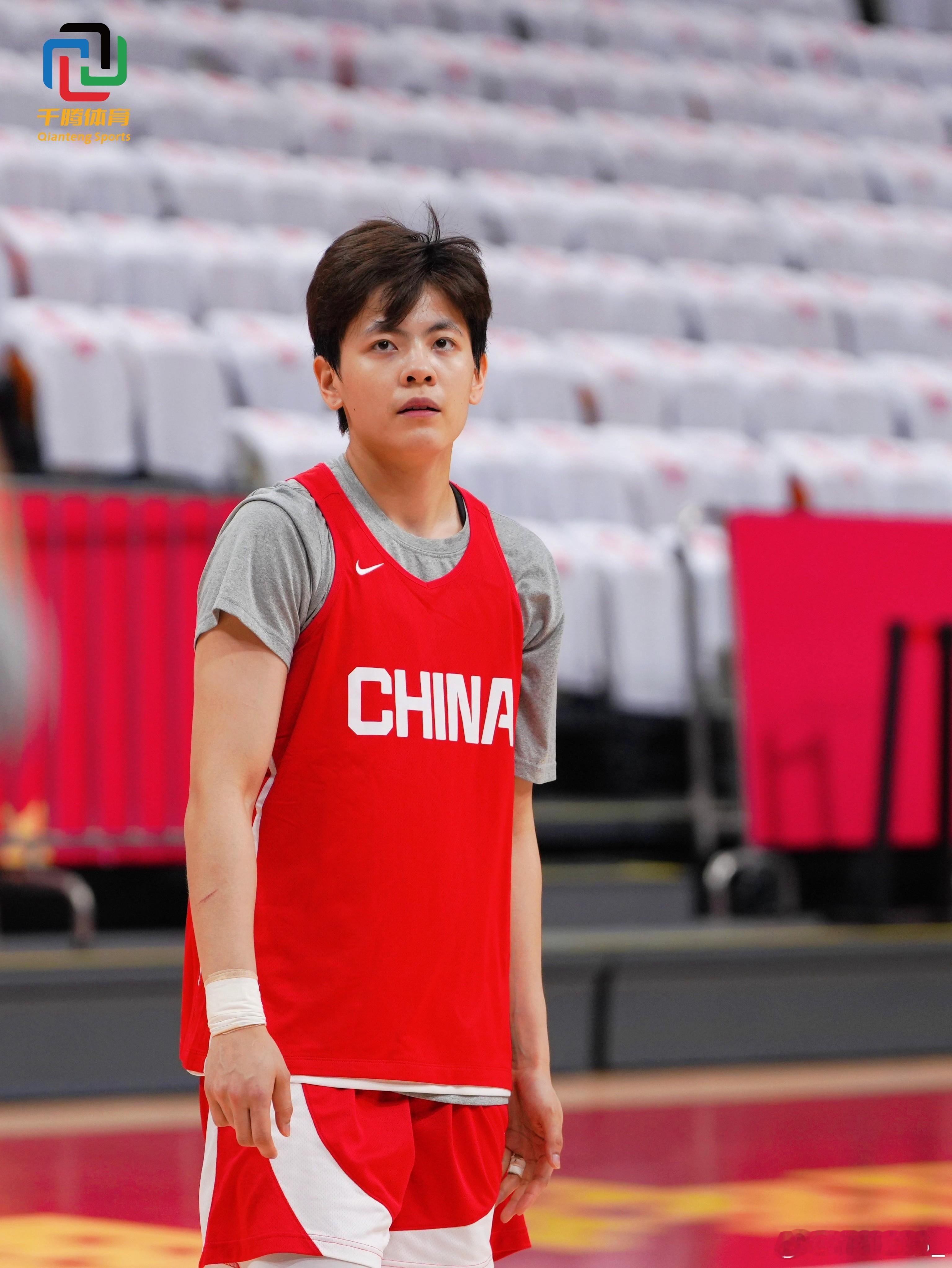 杨舒予杨舒予中国女篮热身赛中国女篮vs尼日利亚女篮 20560809~~~~~~