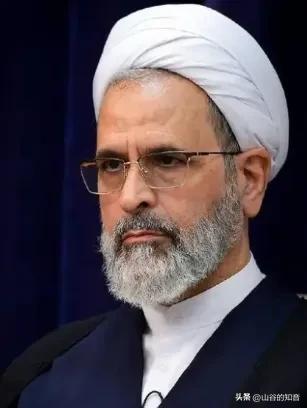 3月1日，伊朗“临时最高领袖”浮出水面，他的名字叫阿里雷扎·阿拉菲，此前非常低调