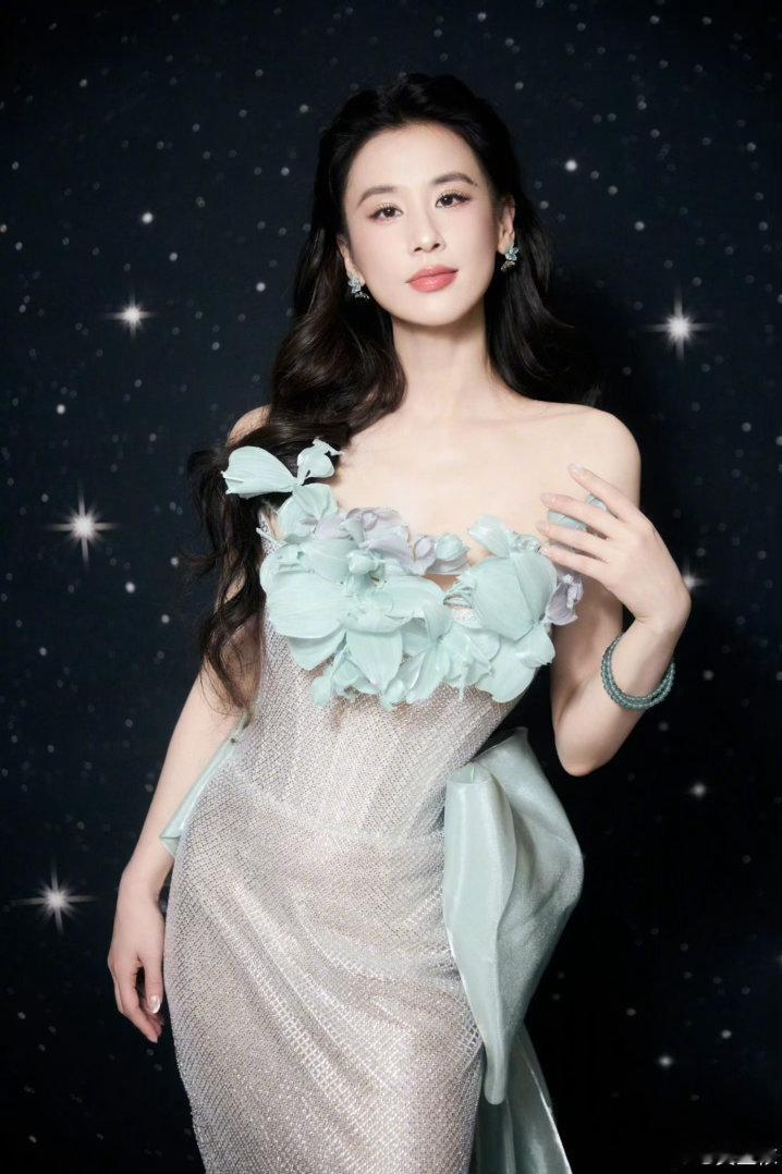黄圣依学会了向孩子示弱 谁能懂做她的孩子多幸福！不施压不强迫，把成长还给孩子，完