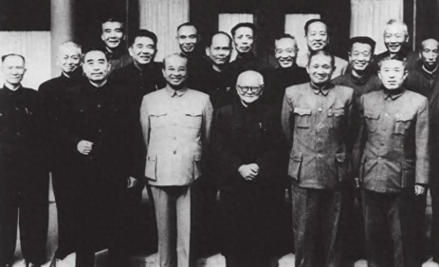82年宋希濂在美国称蒋介石失败是自取其咎，直言毛主席远比他高明得多！
1935年