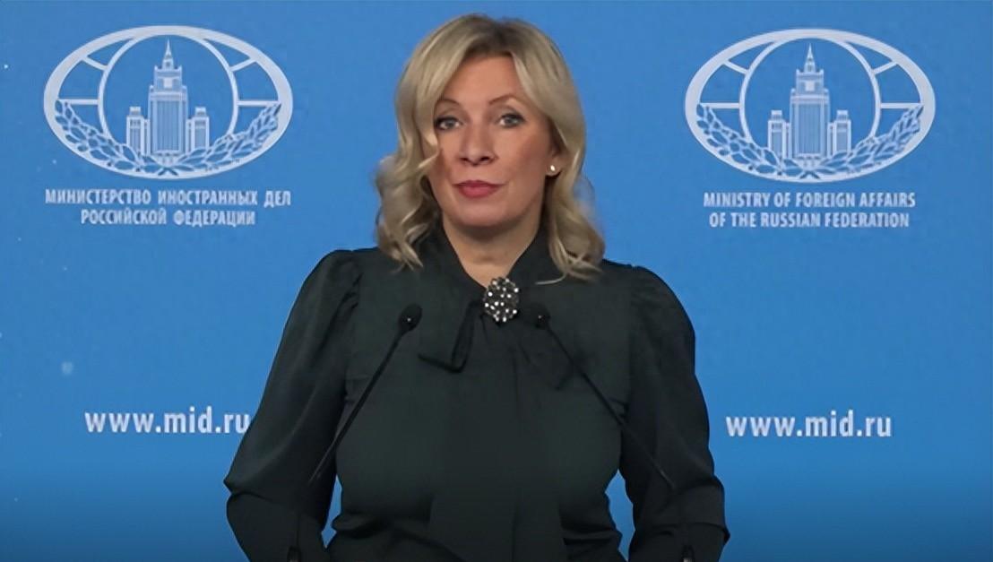 日本高官称应拥有核武器，中俄强硬警告，东北亚局势将走向何方。
近日，有媒体报道称