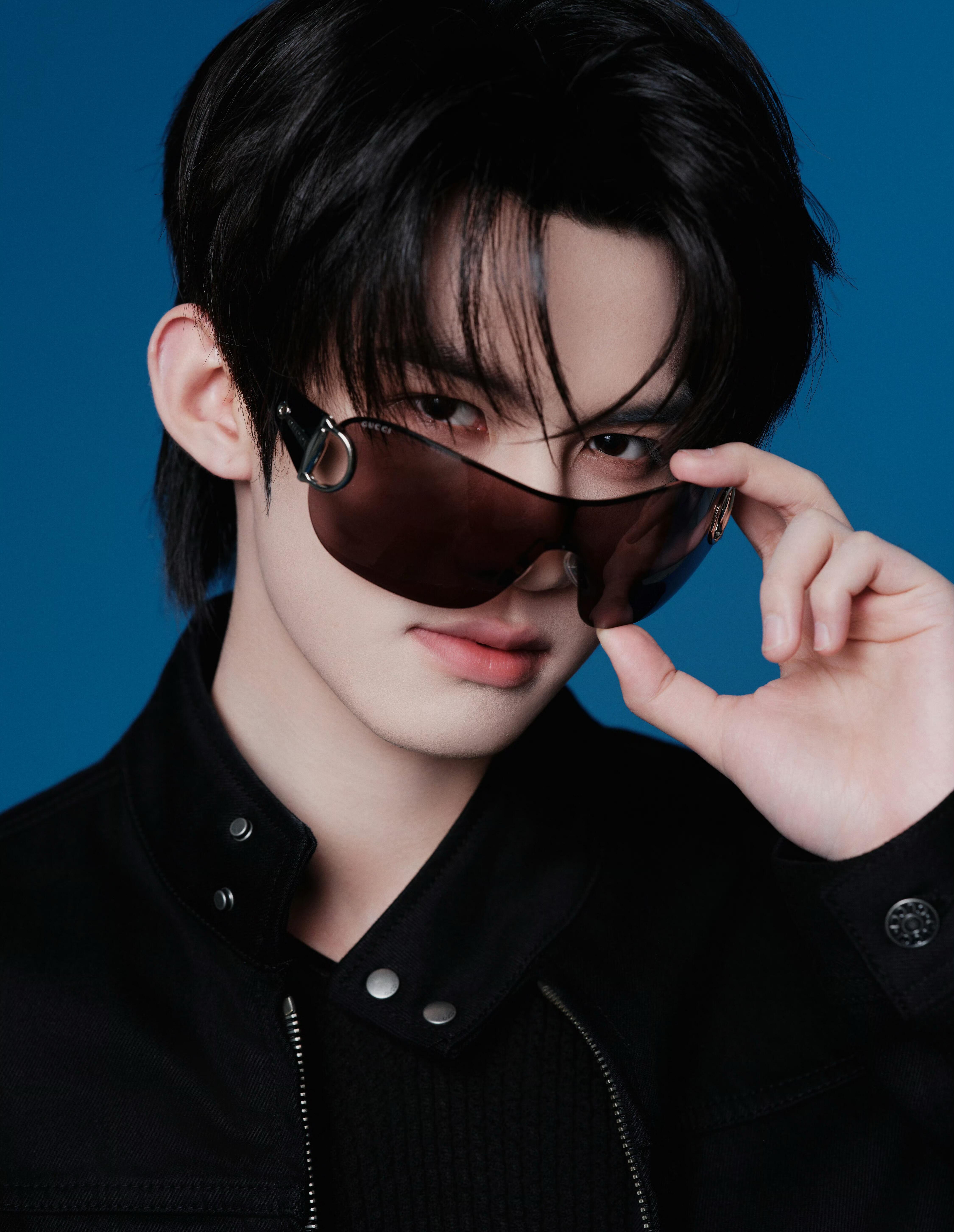 云旗 in Gucci Eyewear，开云眼镜认领云旗演唱会造型，全套Gucc