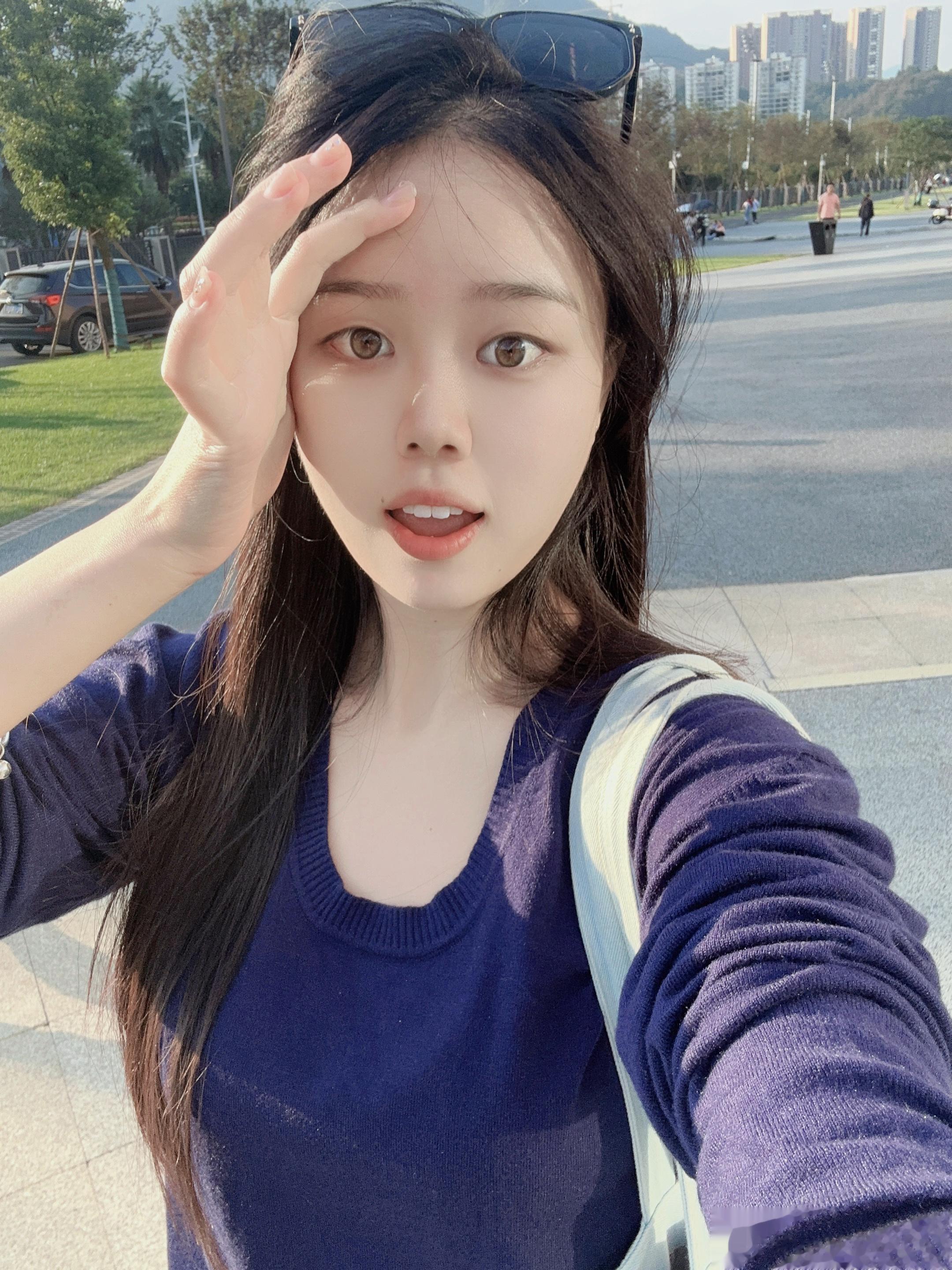 阳光明媚 我也明媚 ​​​