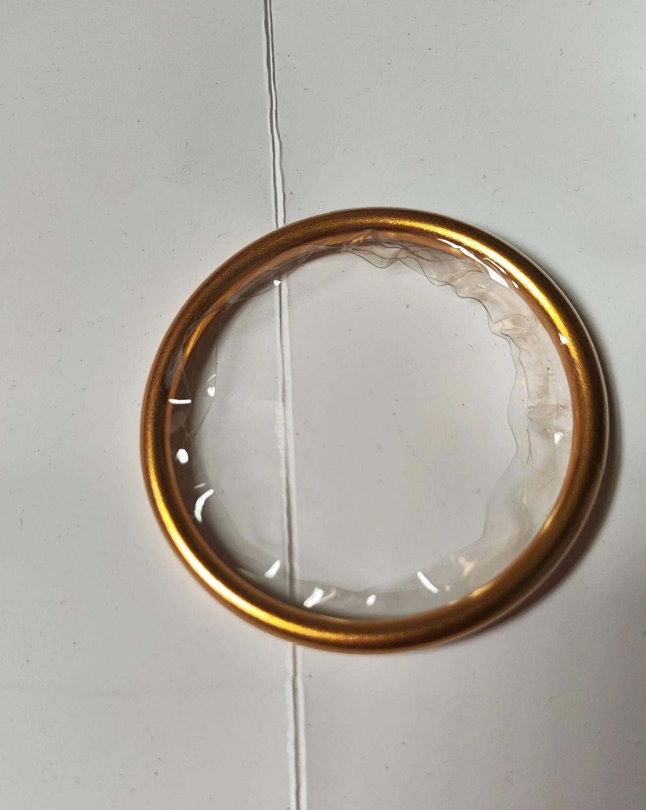 买了自己喜欢素圈金手镯