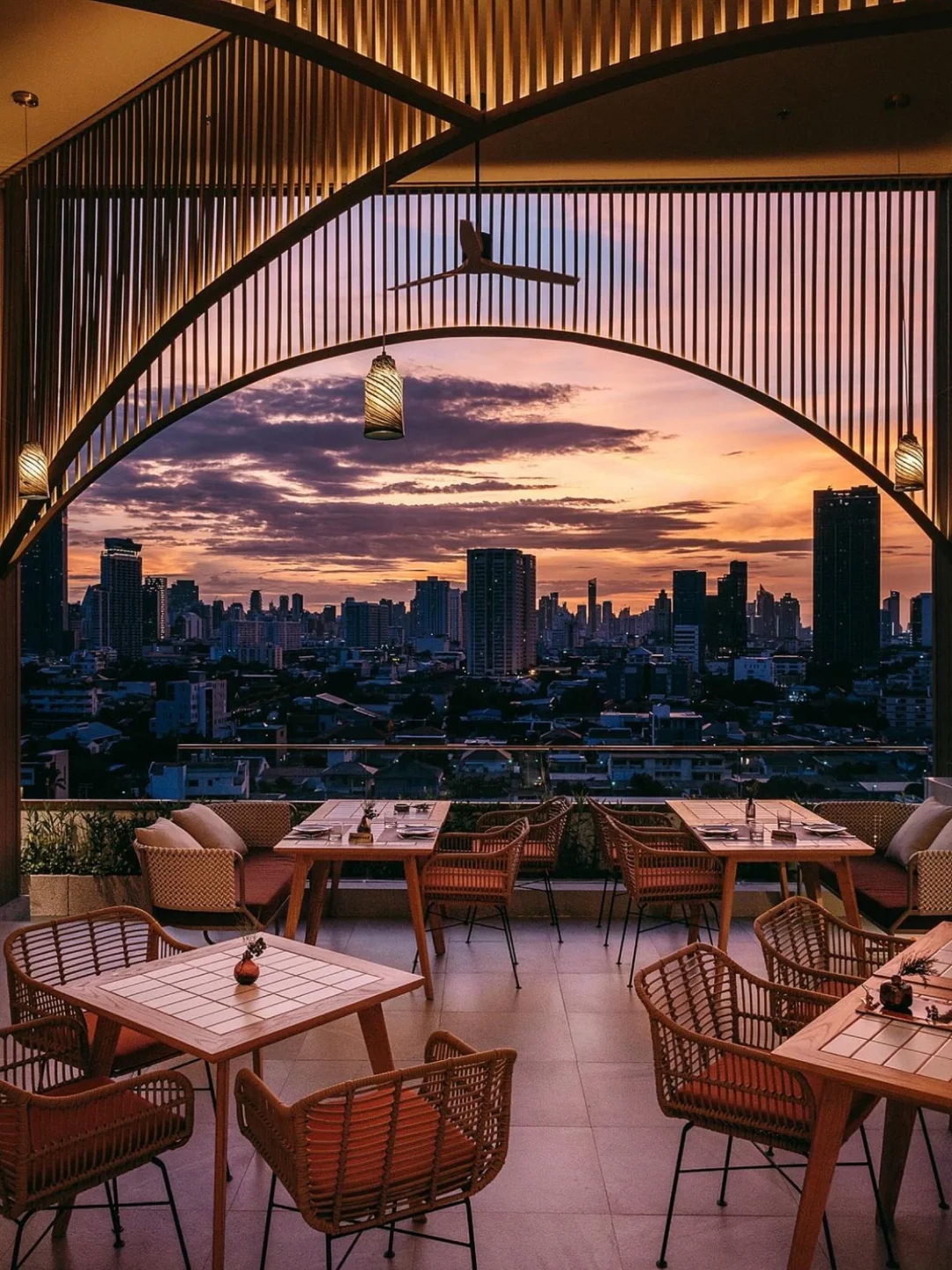 打卡绝美曼谷天际餐厅☁️入住素坤逸超赞民宿