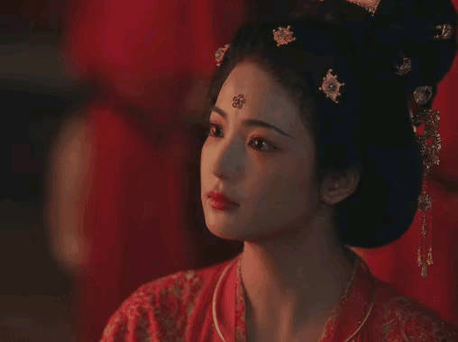 张雅钦古装惊鸿：一袭唐装风华绝，演活李幼贞的国色与风骨 ​​​