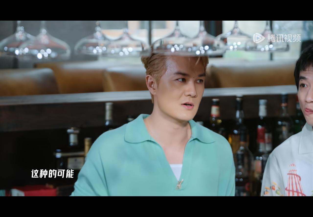 开头就有一点点像两岸猿声啼不住，轻舟已过万重山感觉，突然迎面两个大猩猩，看起来邓