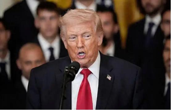 谁也没有想到，特朗普主导的美伊大战，最终竟成为越南和菲律宾的“清醒剂”。此前，越